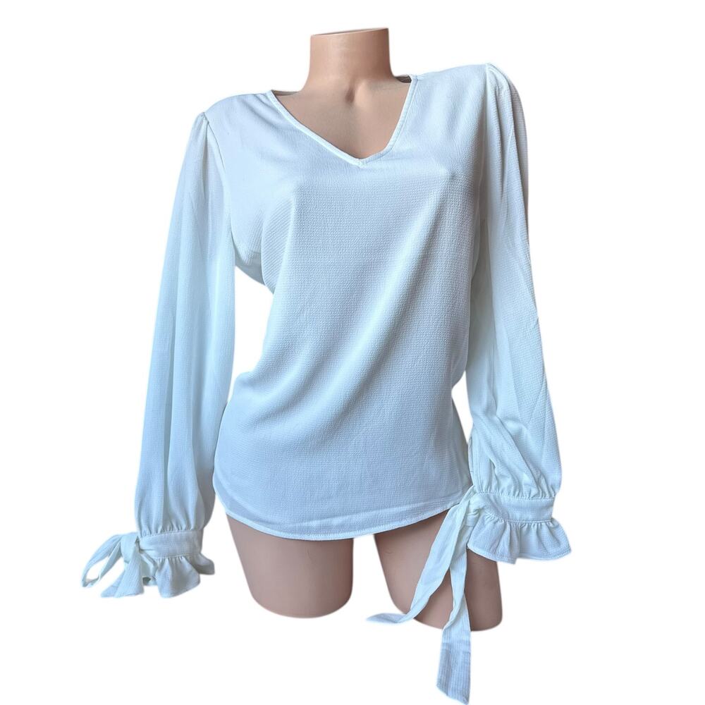NWT CeCe women’s medium White Long Sleeve V-Neck Blouse with Ruffle Tie-Cuffs - Picture 8 of 12